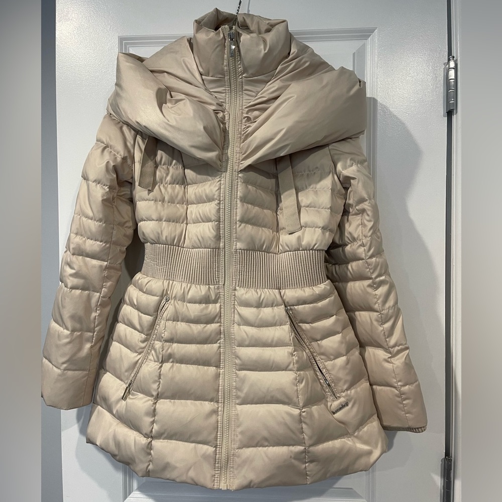 Laundry by Shelli Segal puffer coat.